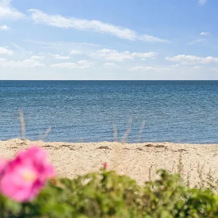 Holiday home Elvie - 150m From The Sea By Interhome